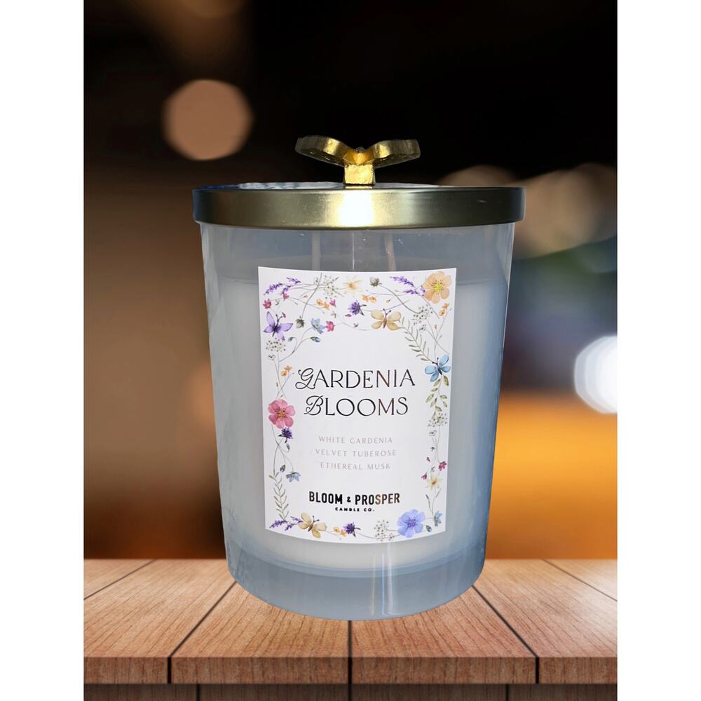 NEW! Bloom & Prosper Gardenia Blooms Candle 14.3 oz Butterfly Lid - Picture 1 of 5